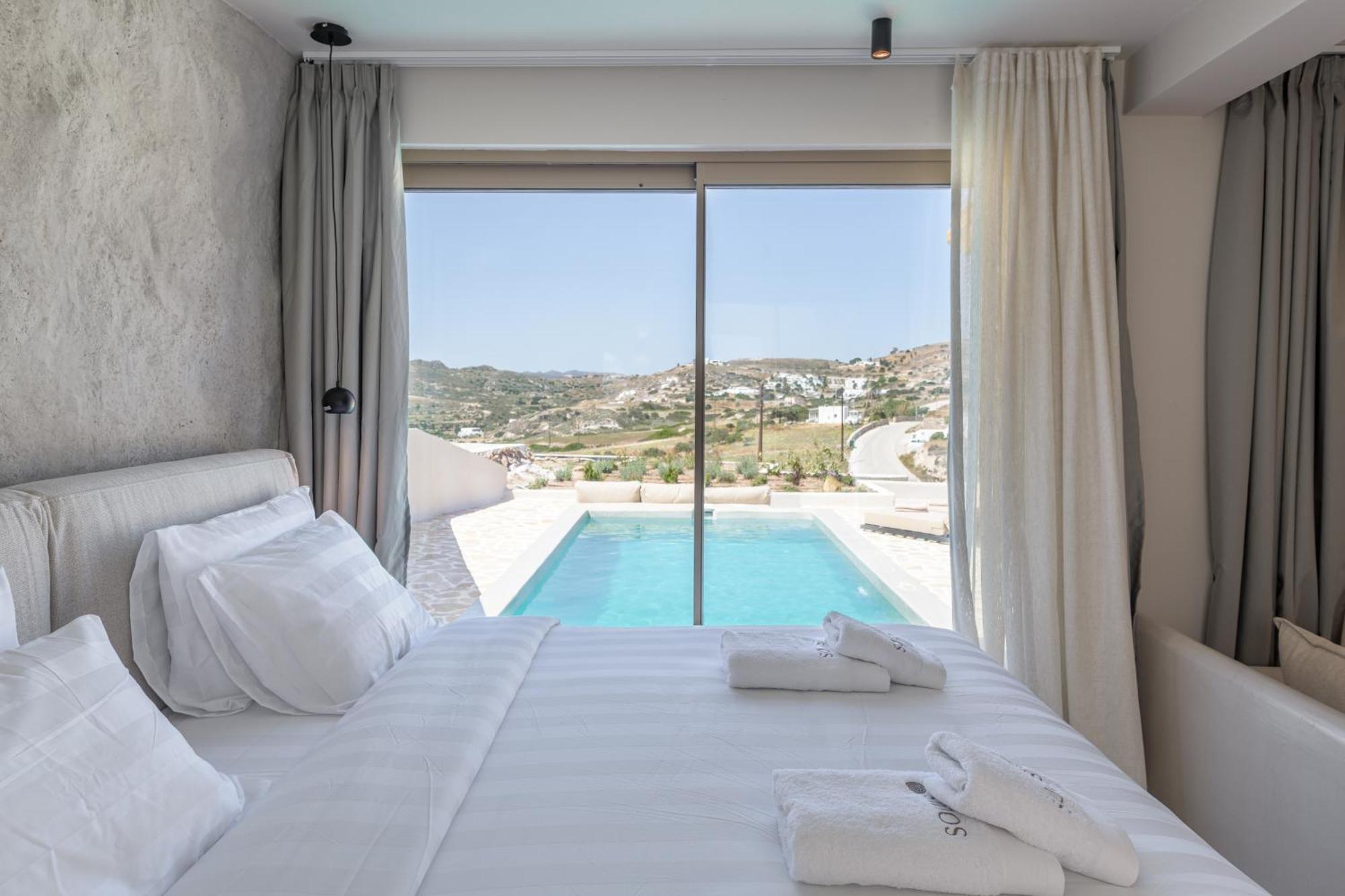 Solus Suites Milos Adamantas  Luaran gambar