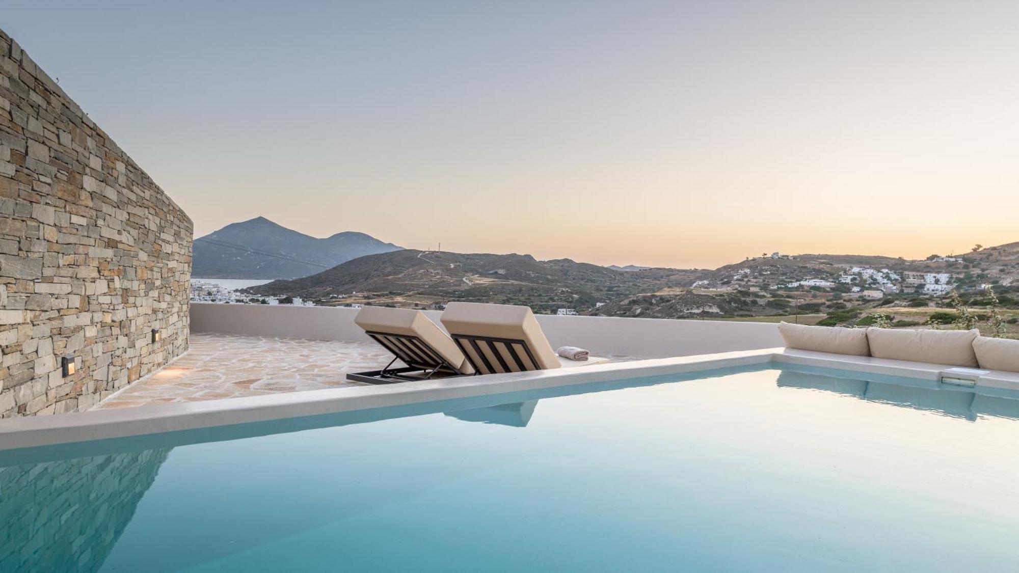 Solus Suites Milos Adamantas  Luaran gambar