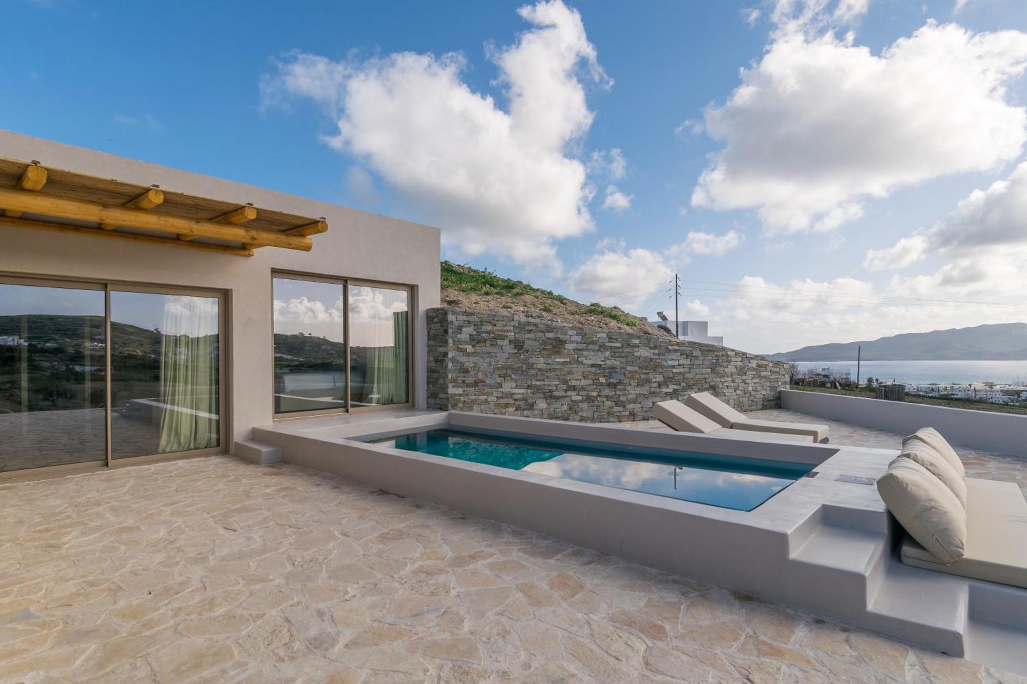 Solus Suites Milos Adamantas  Luaran gambar